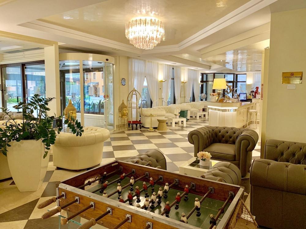 Hotel Brescia Boario Terme エクステリア 写真