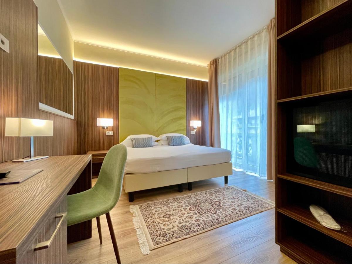 Hotel Brescia Boario Terme エクステリア 写真