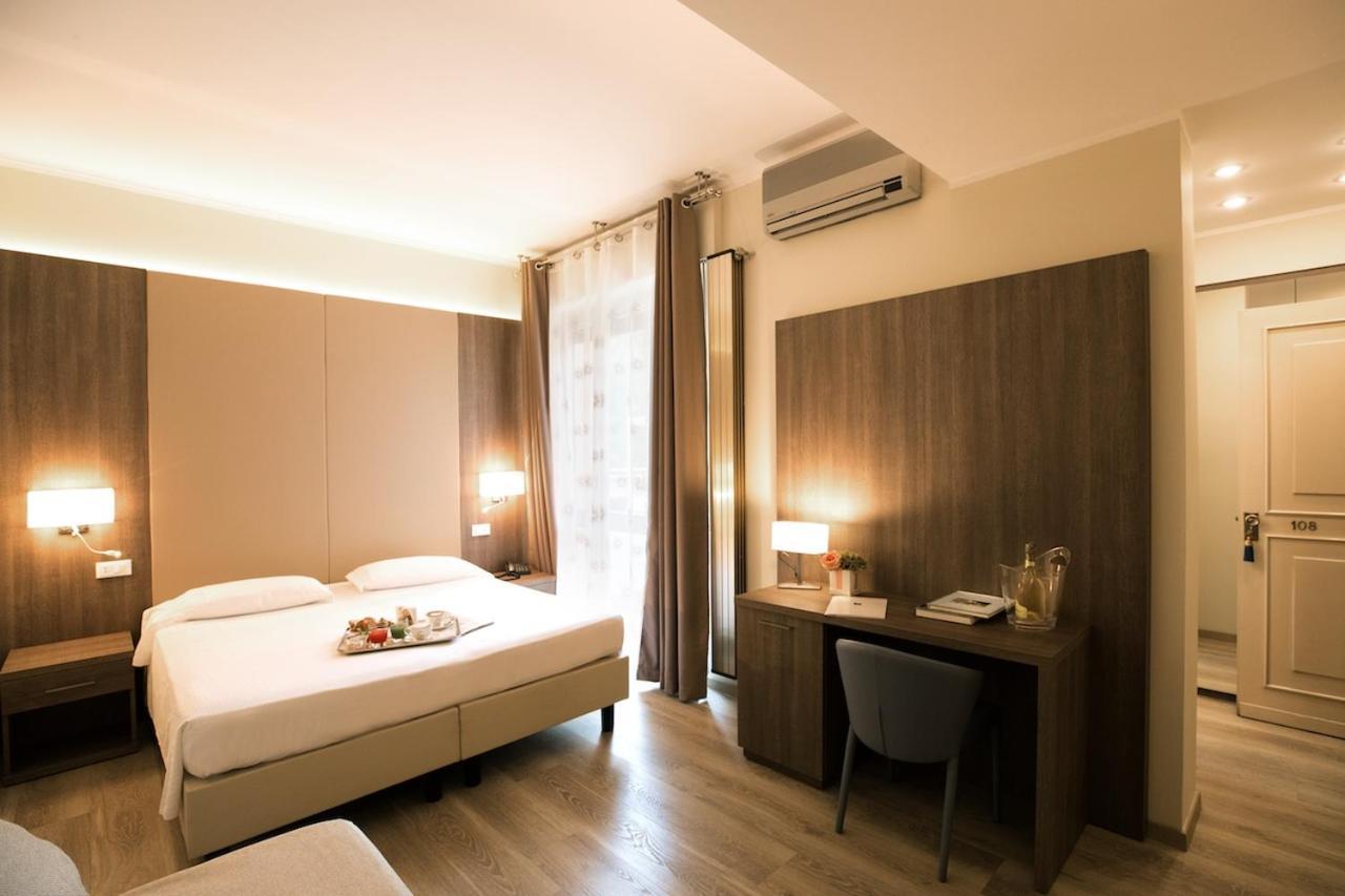 Hotel Brescia Boario Terme エクステリア 写真