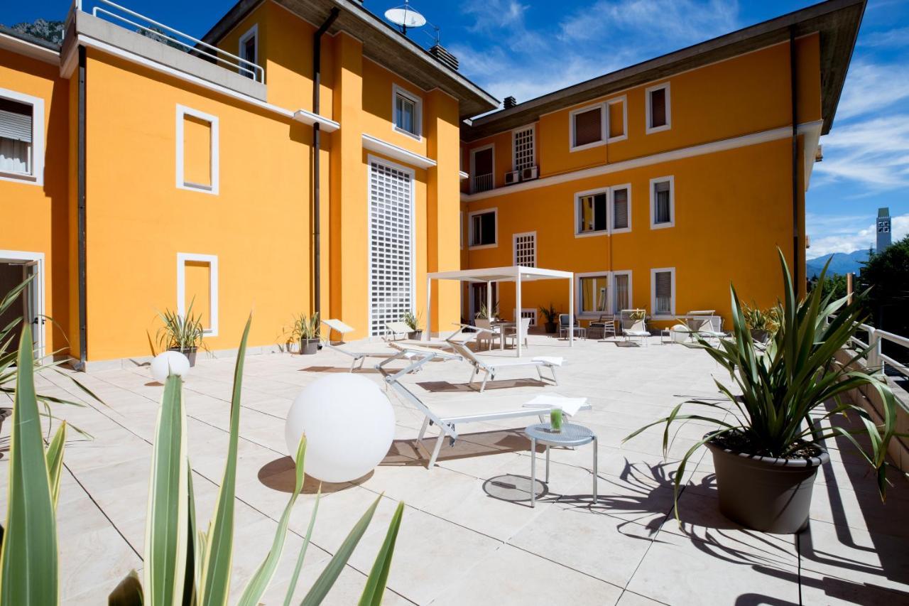 Hotel Brescia & Apartments Boario Terme エクステリア 写真
